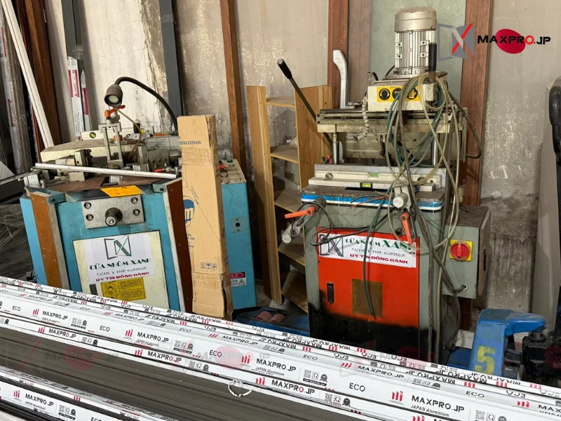 CỬA ĐI XẾP TRƯỢT HỆ SFD80 Plus