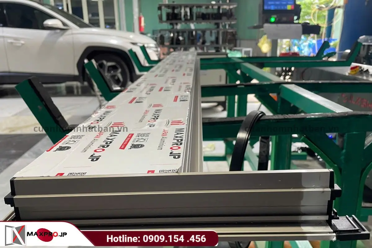 Cửa Nhôm Nhật Bản chuyên sản xuất dòng nhôm Maxpro tại xưởng và thi công trực tiếp tại công trình