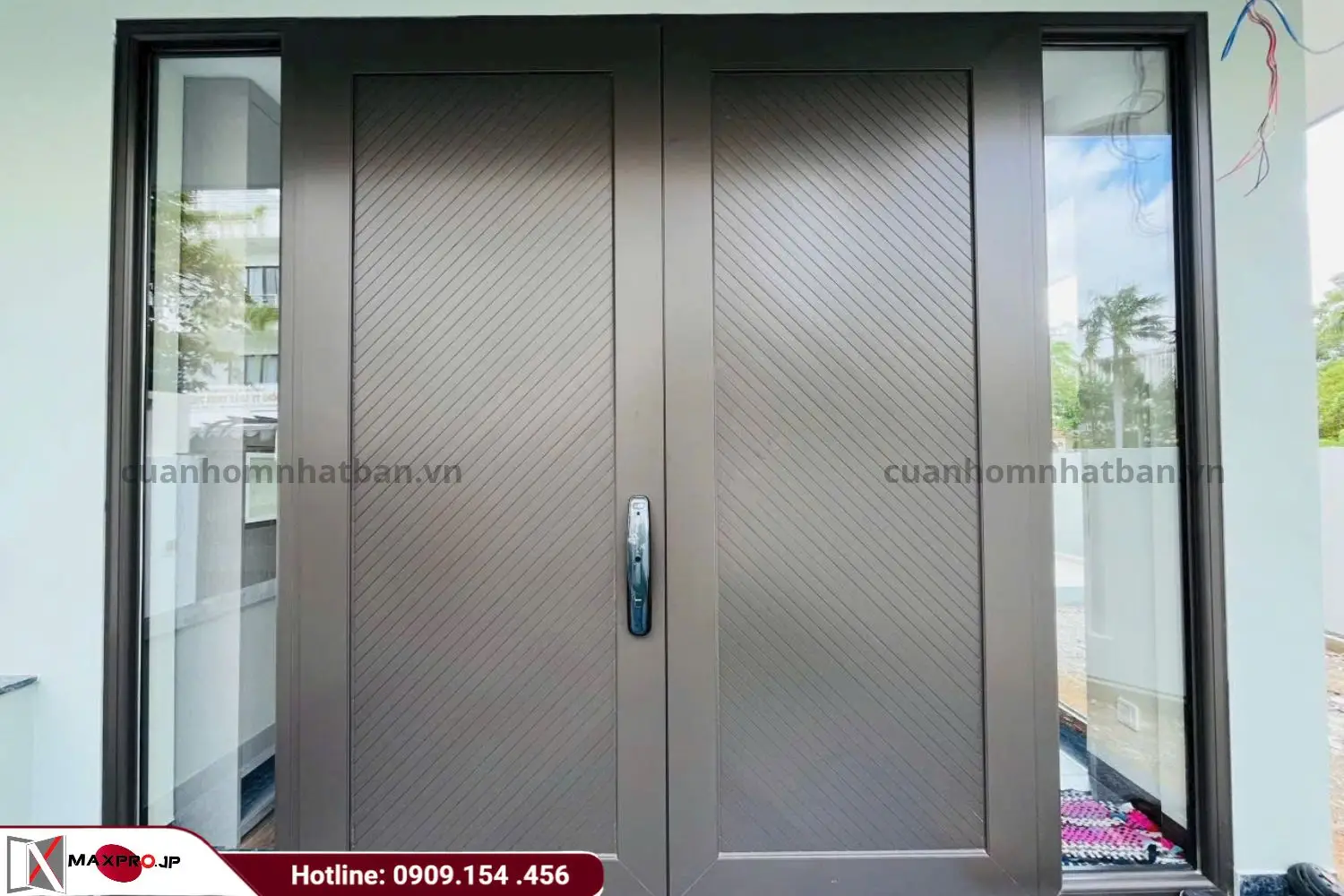 Hệ cửa sử dụng nhôm Maxpro bản cánh lớn cục đẹp và đảm bảo bền đẹp an toàn không bị ăn mòn hay oxi hóa, được Cửa Nhôm Nhật Bản thi công cho khách hàng